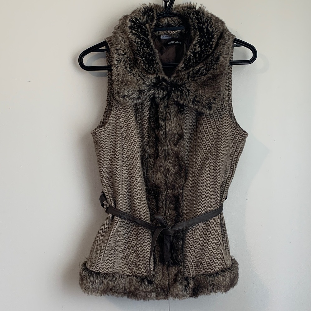 Vintage Dolce Cabo Brown Faux Fur Herringbone Weaved Belted Vest Size Medium